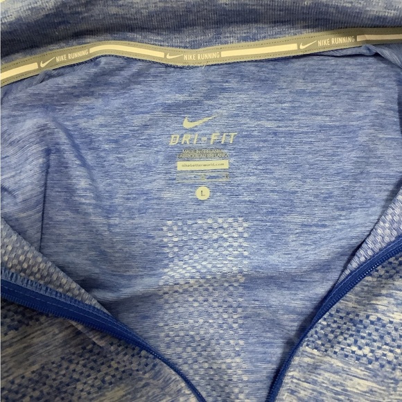 Nike Dri-Fit Blue 1/4 Zip Athletic Pullover Top Women’s Large Texting Wrists - Picture 13 of 16